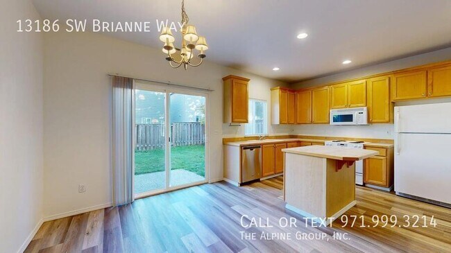 Building Photo - 13186 SW Brianne Way