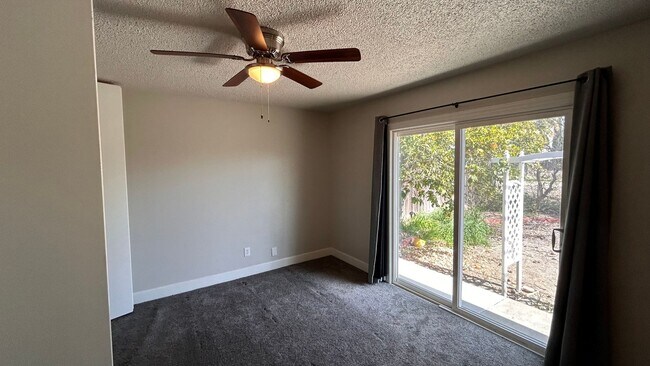 Building Photo - 2960 Cabrillo Dr