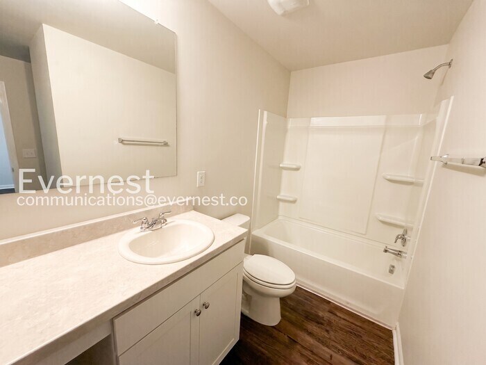 Building Photo - 1115 Brookhaven Dr