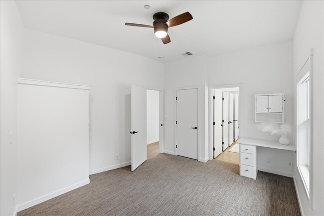 Building Photo - 4275 N 36th St
