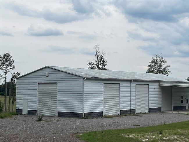 Building Photo - 33740 Larkin Rd