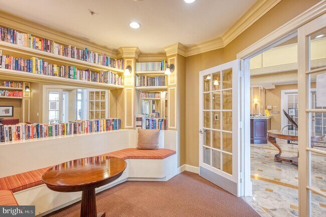 Building Photo - 557 Rhapsody Ct