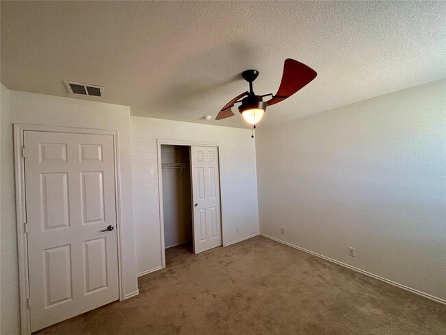 Building Photo - 1917 Sand Creek Rd