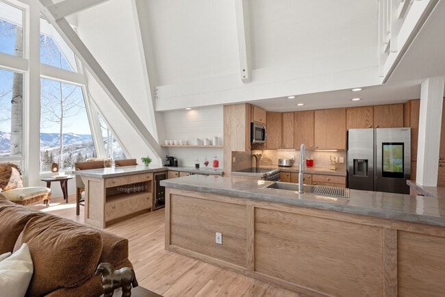 Building Photo - 126 Edgewood Ln