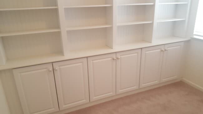 Building Photo - 4 Bedroom Home