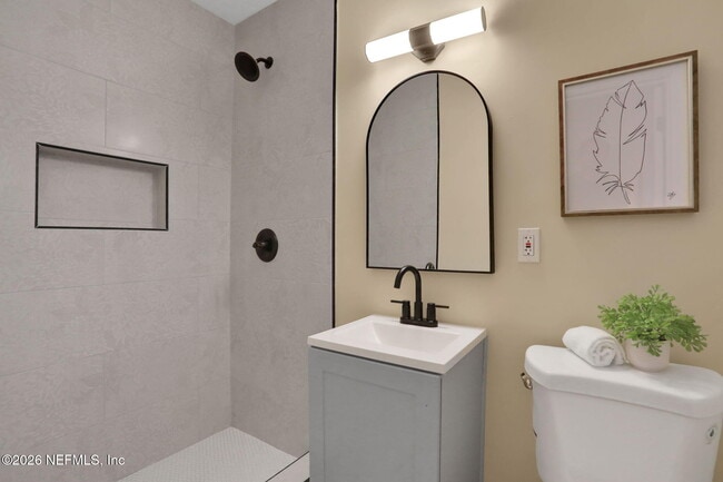 Building Photo - 2138 Larry Dr