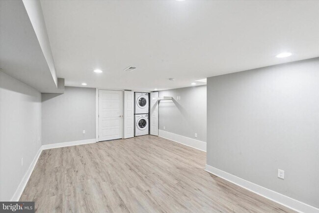 Building Photo - 1625 S 19th St