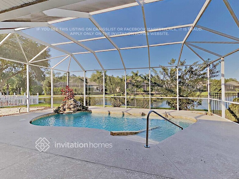 Building Photo - 1735 Creekwater Blvd