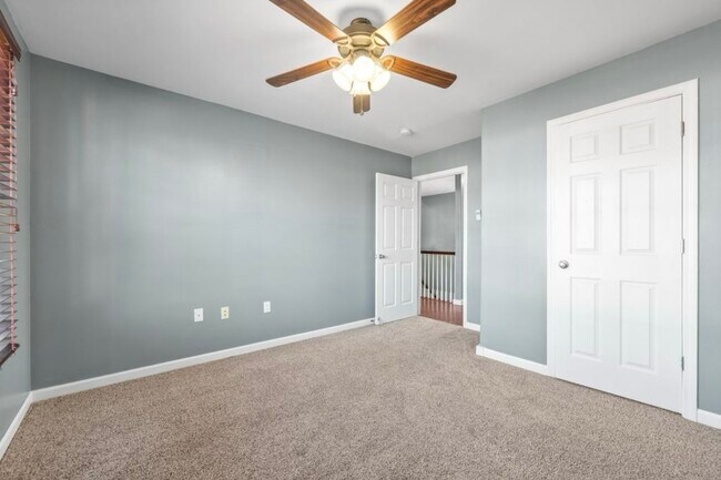 Building Photo - 1354 Loren Circle
