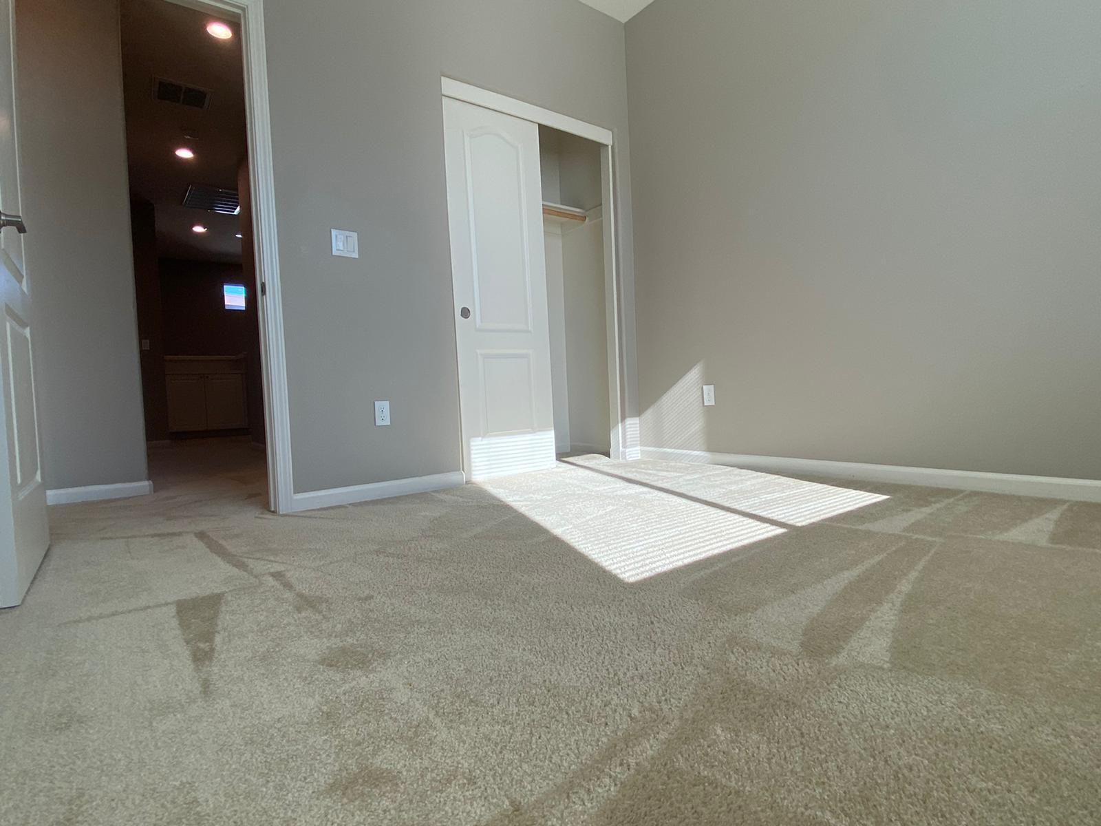 2nd bedroom - 527 Clover Cir