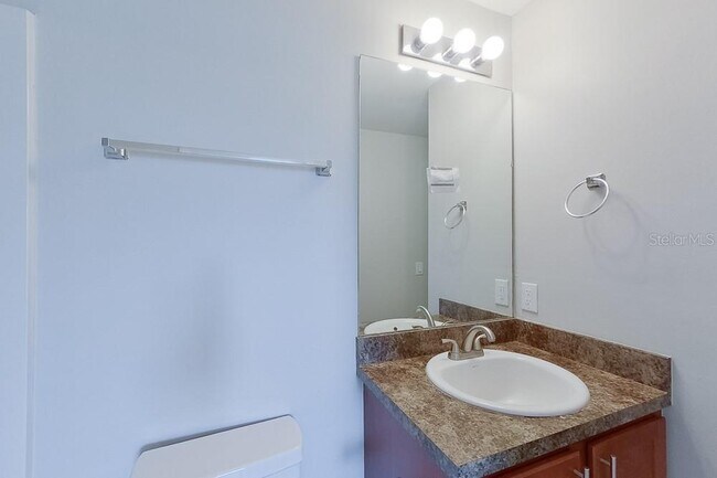 Building Photo - 3214 65th St W