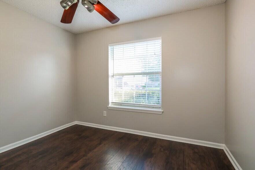 Building Photo - 3087 Havengate Dr