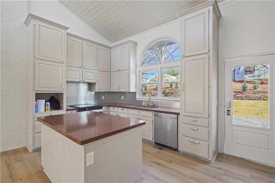 Building Photo - 1291 Crumbley Rd