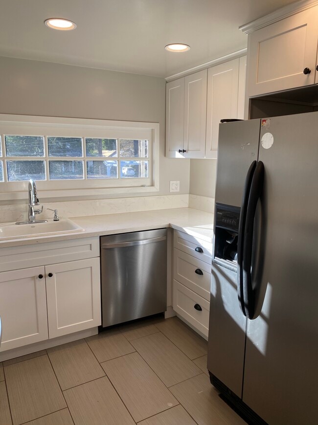 Kitchen - 1357 E Orange Grove Blvd