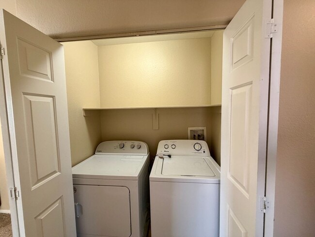 Building Photo - 4 bedroom near Nellis AFB