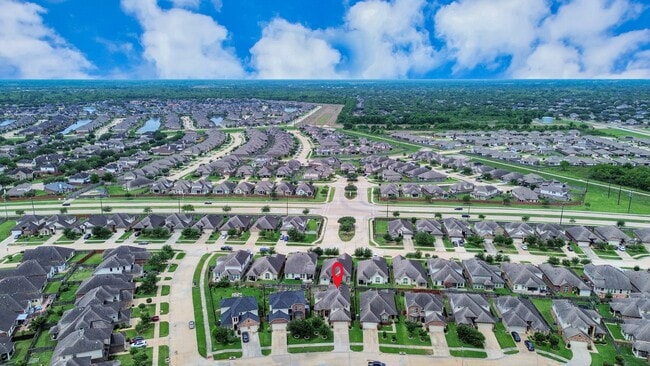 Building Photo - 2406 Aura Ct