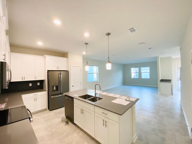 Building Photo - HOME IN TUSKAWILLA CROSSING