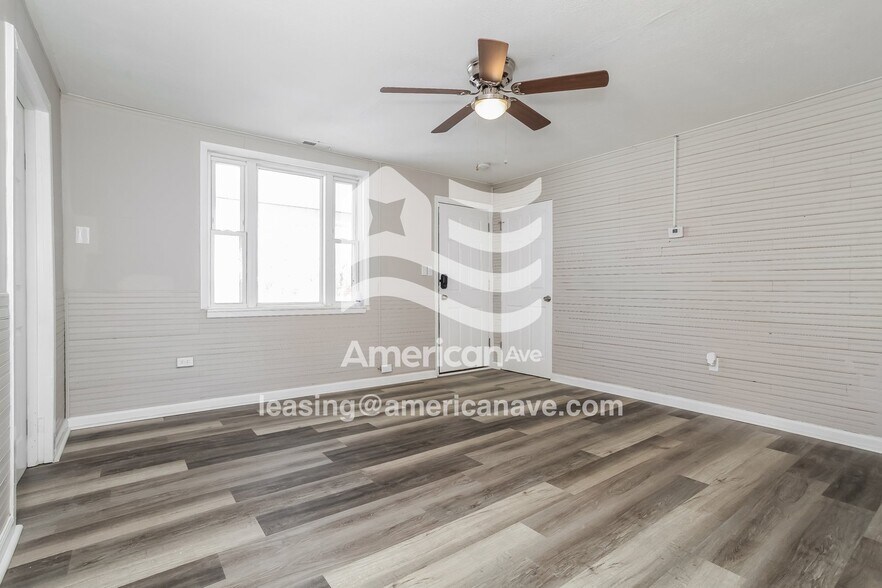 Building Photo - 1663 Hudepohl Ln