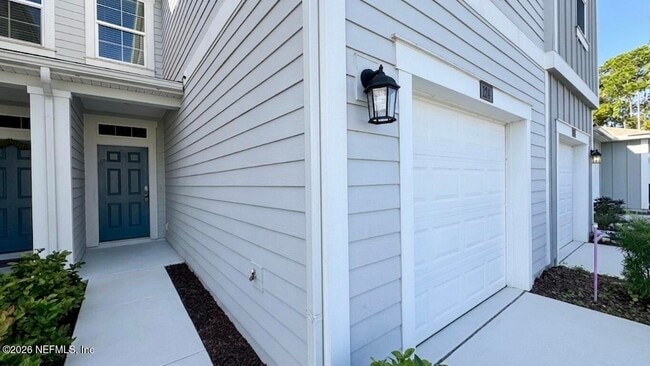 Building Photo - 124 Pasadena Dr
