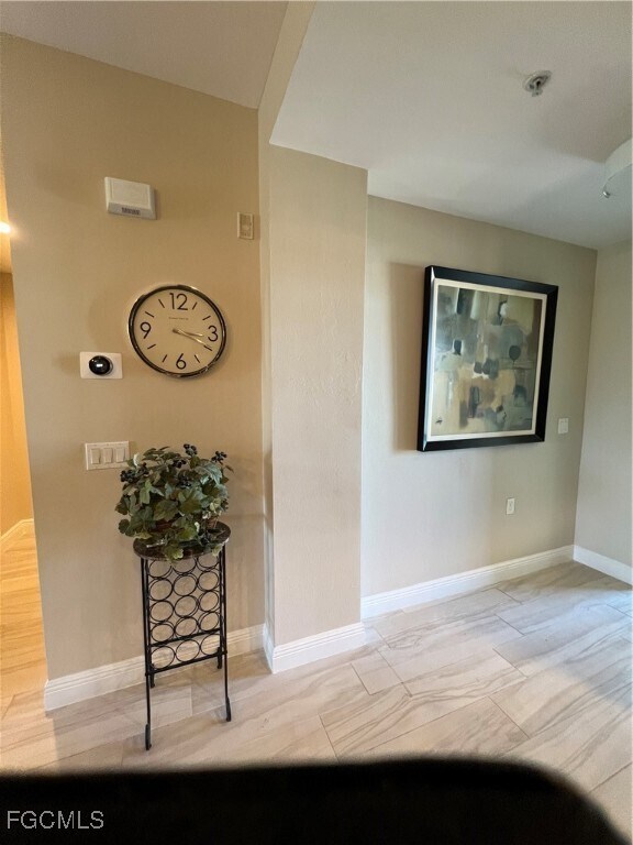 Building Photo - 11041 Gulf Reflections Drive