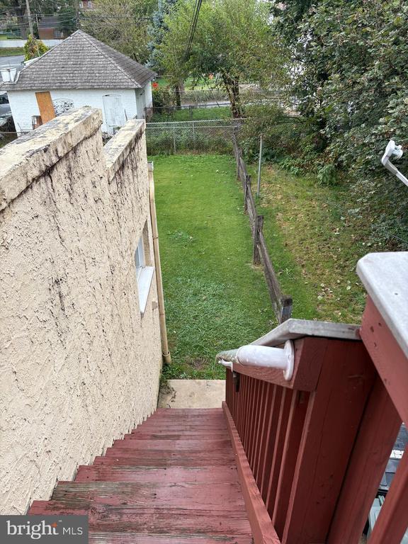 Building Photo - 114 Strode Ave