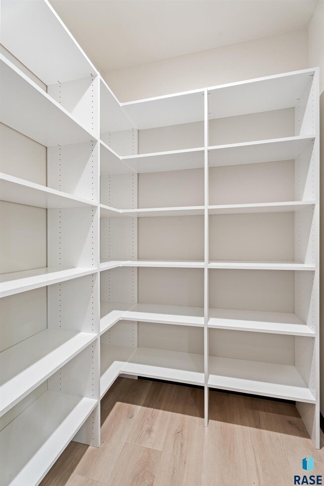 Building Photo - 1107 S Foss Ave