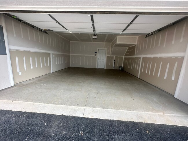 Building Photo - 409 Randolph Vw Dr