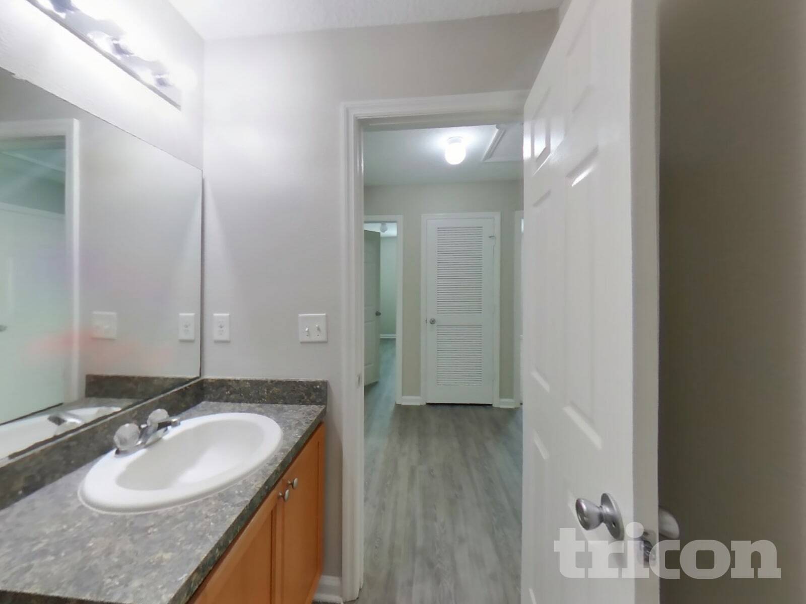 Building Photo - 12034 Alexandra Dr