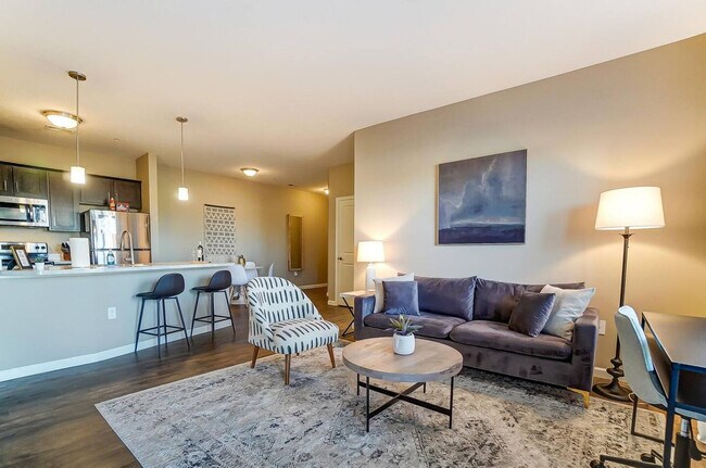 Building Photo - 4788 Holmes St