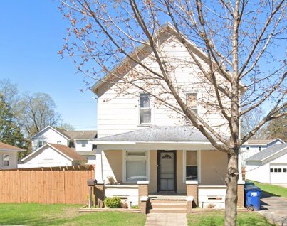 Building Photo - 1024 S 4th Ave