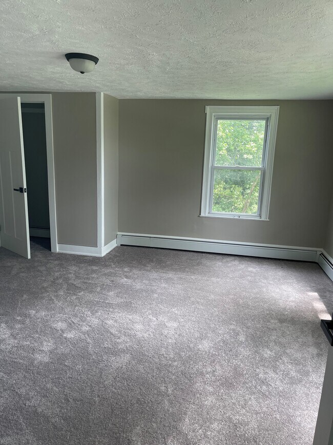 Building Photo - 24 Brooks Rd