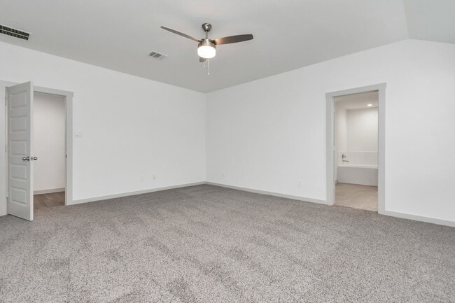 Building Photo - 1111 Pk Crst Dr