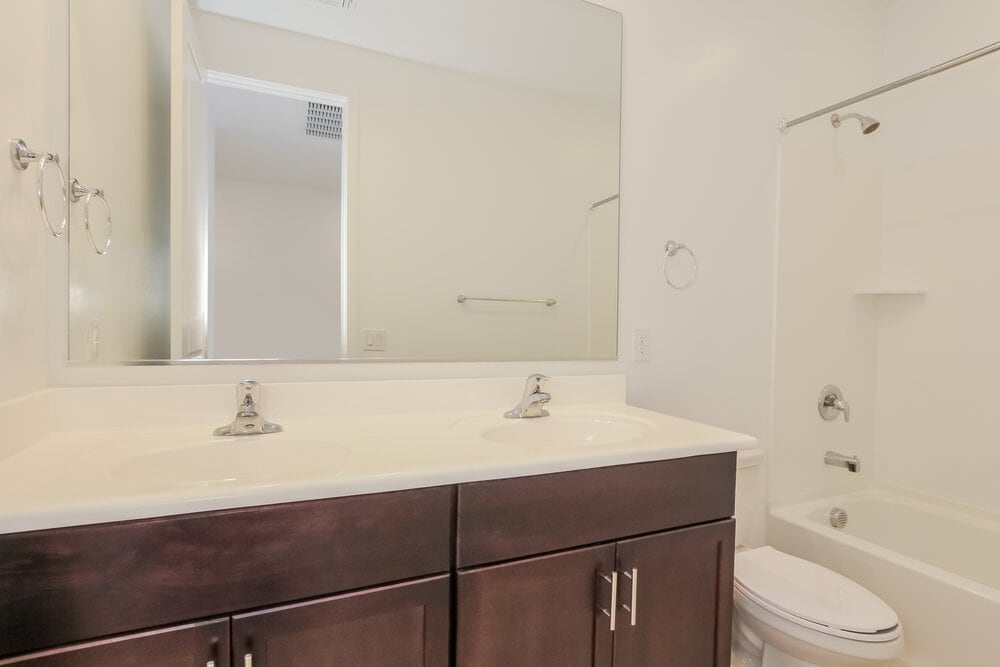 Building Photo - 11022 W Marguerite Ave