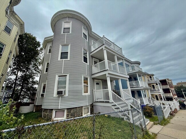 Building Photo - 11 Fairmount St