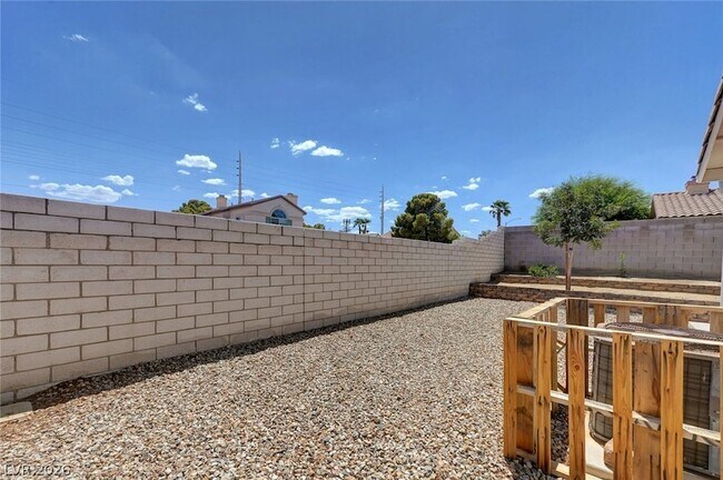 Building Photo - 8863 Haviland Rd
