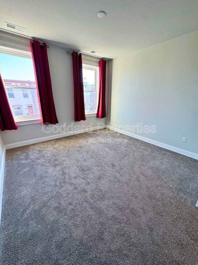 Building Photo - 842 N Patterson Park Ave