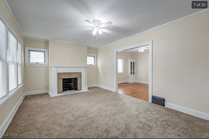 Building Photo - 2085 Chesterland Ave