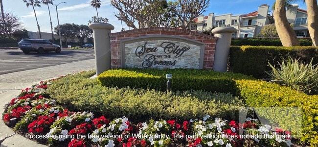 Building Photo - Sea Cliff on the Greens Gated Community Home!