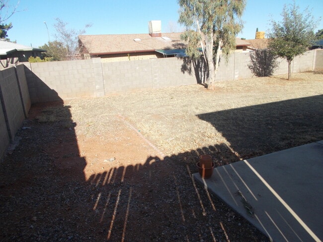 Building Photo - 861 Catalina Dr