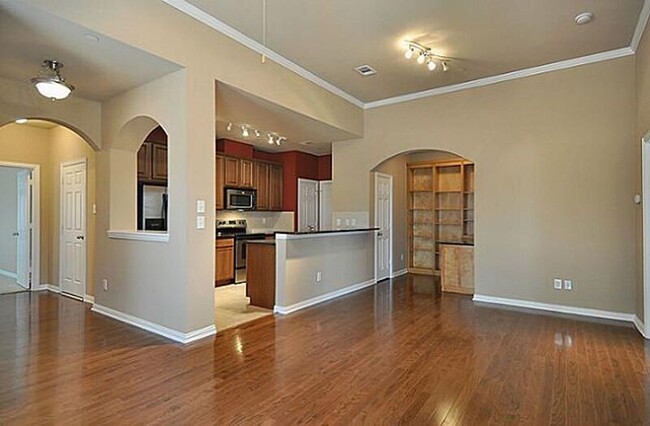 Building Photo - 5809 Antique Rose Trail