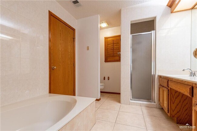 Building Photo - 20 N 21st St