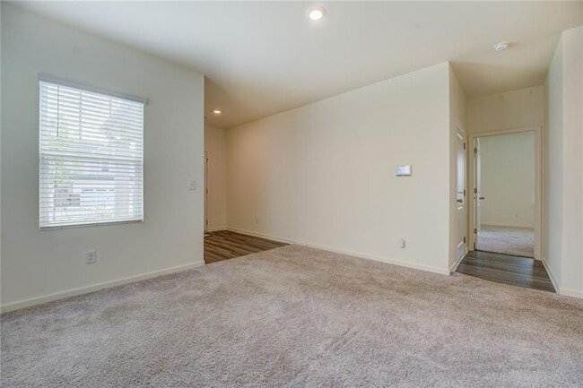 Building Photo - 7061 Rochford Dr