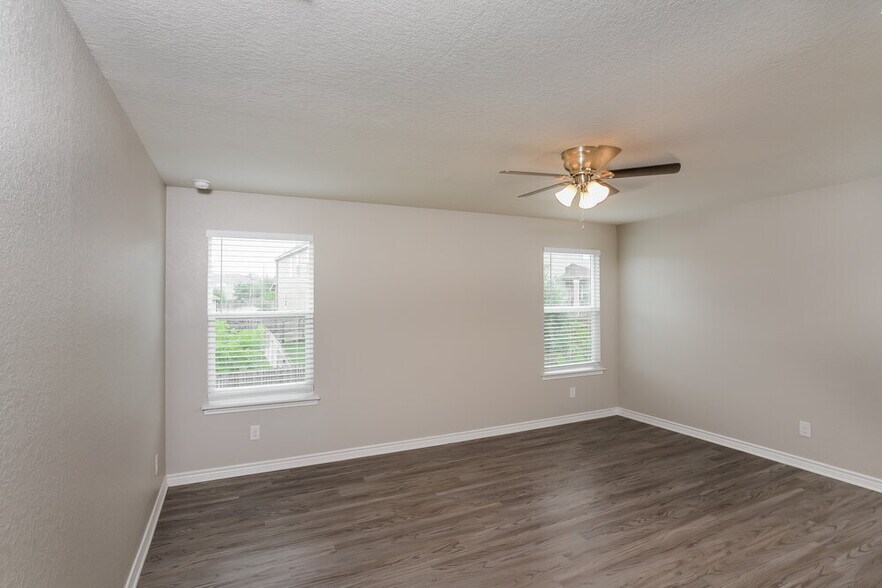 Building Photo - 14619 Jocasta Dr