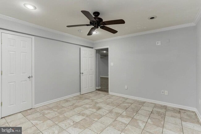 Building Photo - 6935 Heritage Crossing