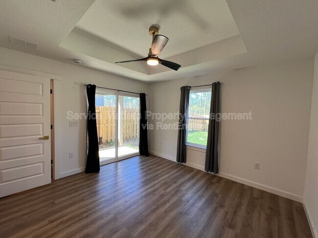 Building Photo - 3241 Damon Dr