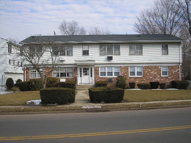 Primary Photo - 265 Circular Ave