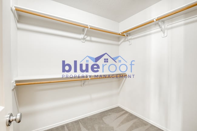 Building Photo - 17064 SW Rockridge Ct