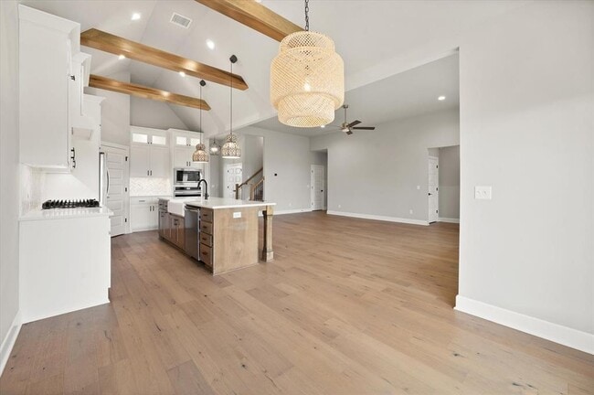 Building Photo - 8732 Beechgrove Dr