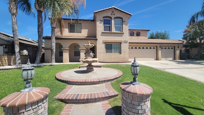 Building Photo - 4402 Sun Devils Ave