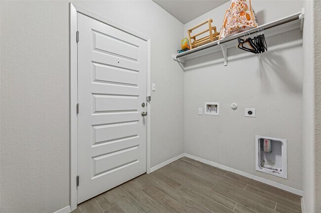 Building Photo - 359 Spiny Lizard Ln